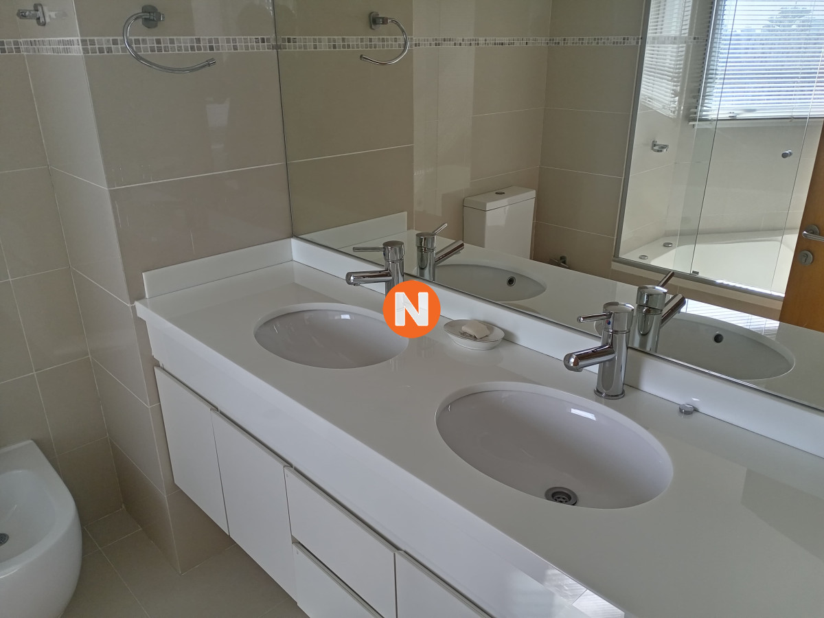 Apartamento Ref.223486 - Apto de tres dormitorios en suite, mas dependencia de servicio