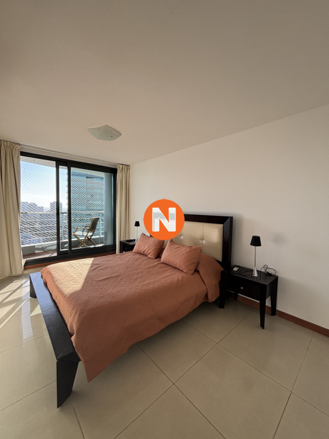 Apartamento Ref.200635 - Penthouse a la Venta, en Roosevelt, 3 dormitorios