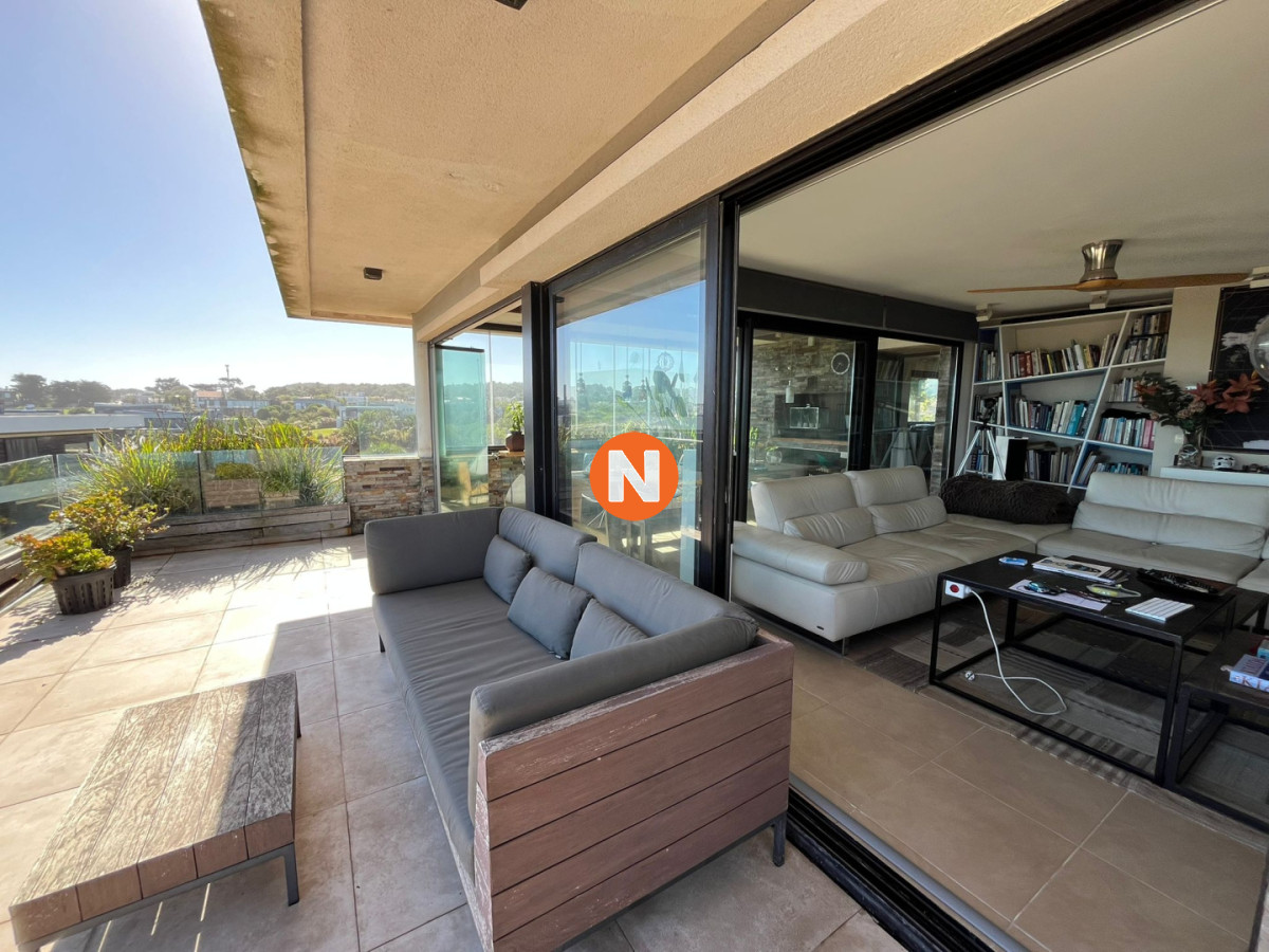 Apartamento Ref.225355 - Apartamento con vista al mar y gran ubicación 