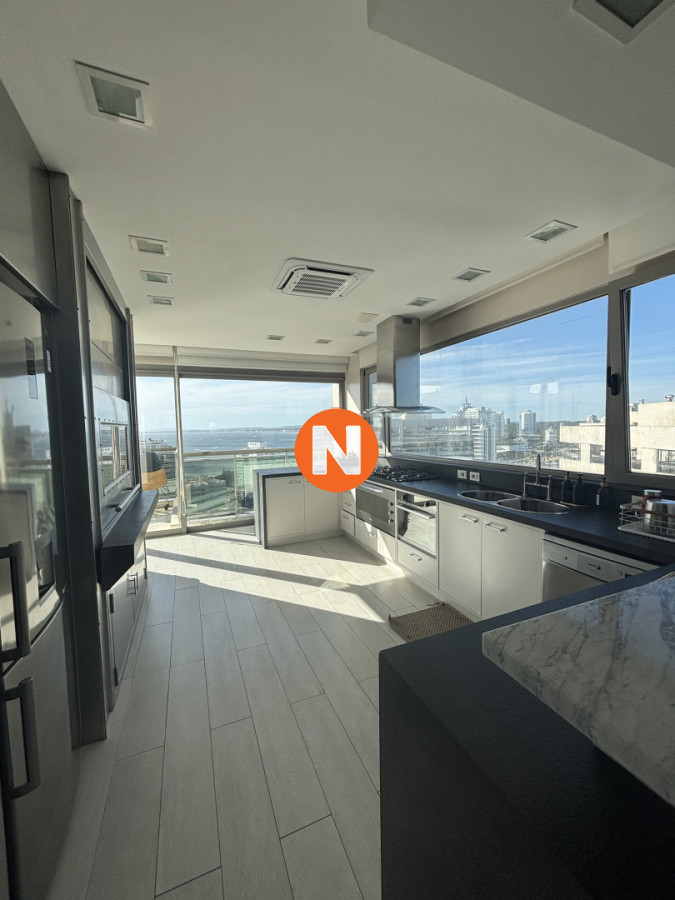 Apartamento Ref.224550 - Penthouse a la Venta, Edificio Imperiale