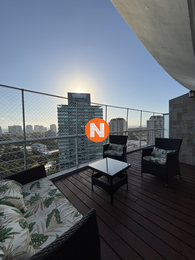 Apartamento Ref.200635 - Penthouse a la Venta, en Roosevelt, 3 dormitorios