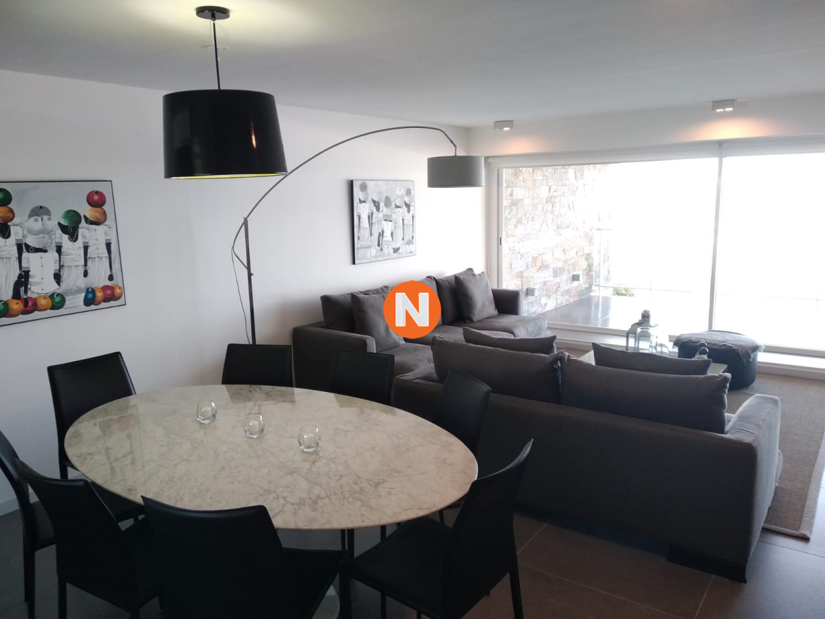 Apartamento Ref.200059 - Apartamento en Venta, Peninsula, Punta del Este, 3 Dormitorios.