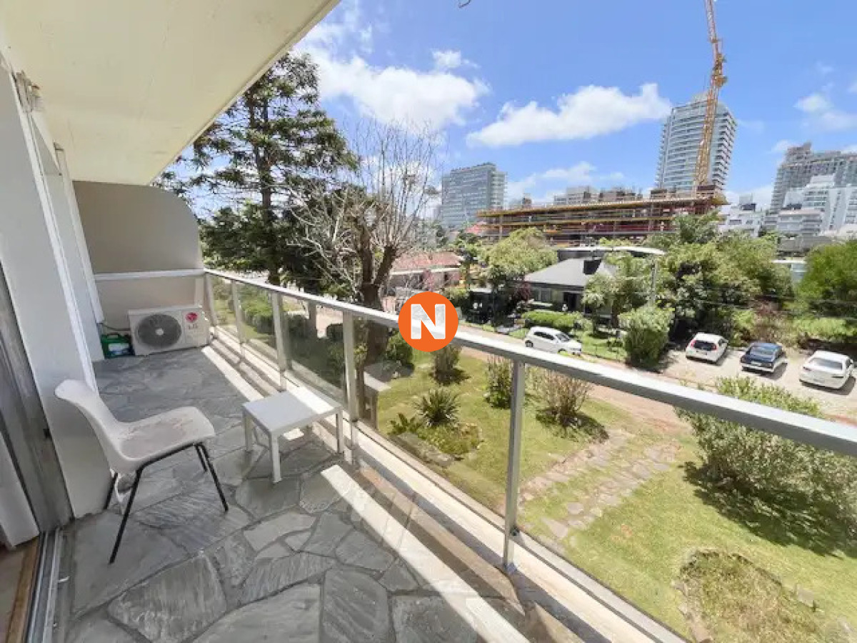 Apartamento Ref.216107 - Muy lindo Departamento, en venta, 2 dormitorios, playa Brava, Punta del Este