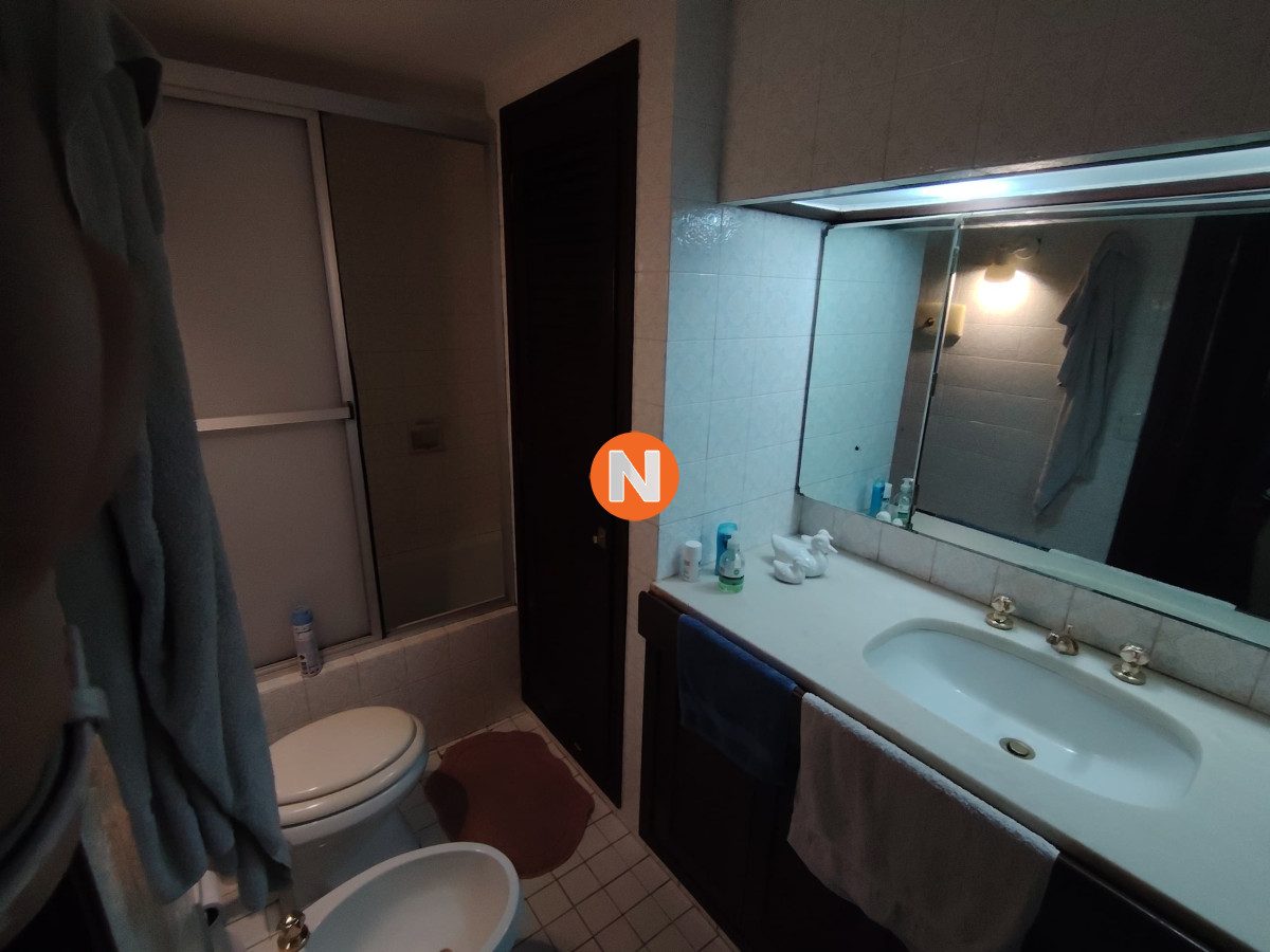 Apartamento Ref.223352 - Apartamento en Venta, 3 dormitorios. Punta del Este 