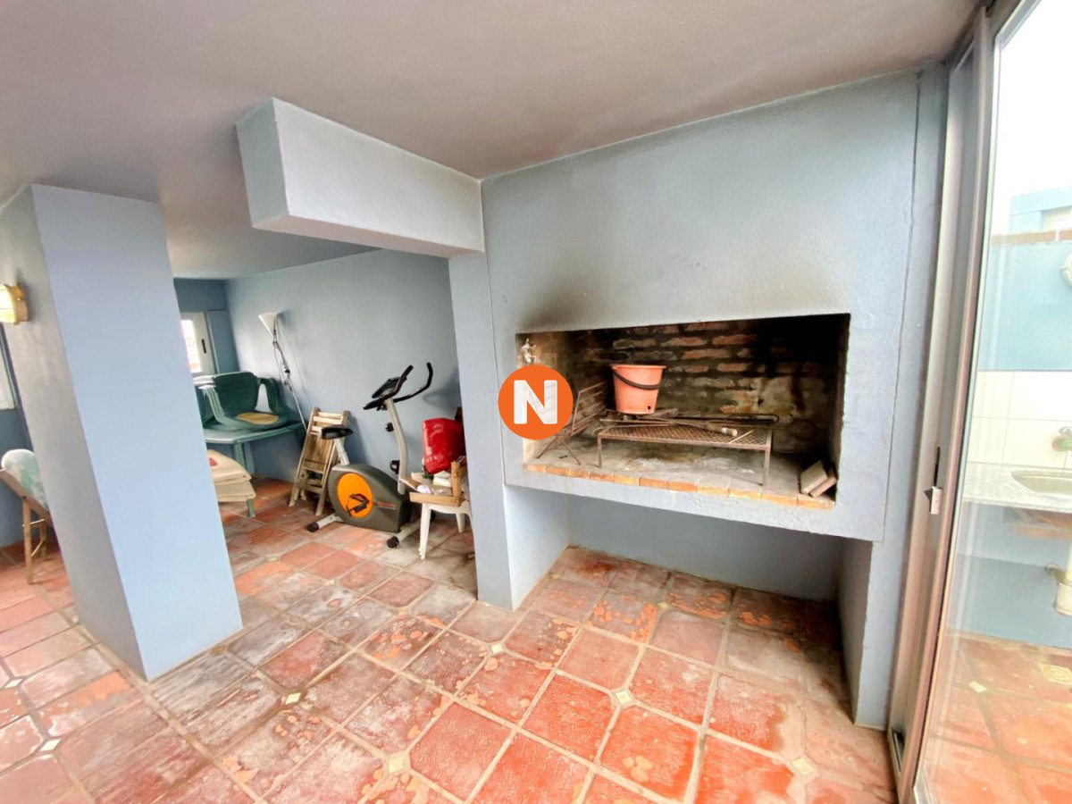 Apartamento Ref.8632 - Apartamento en Venta y Alquiler, Peninsula, Punta del Este, 2 Dormitorios.