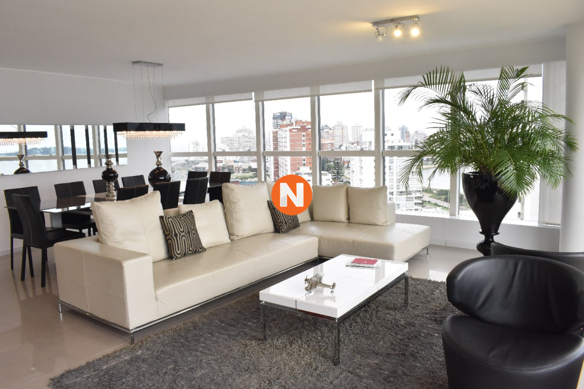 Apartamento Ref.213688 - Espectacular Departamento Torre Alexander ! PUNTA DEL ESTE 