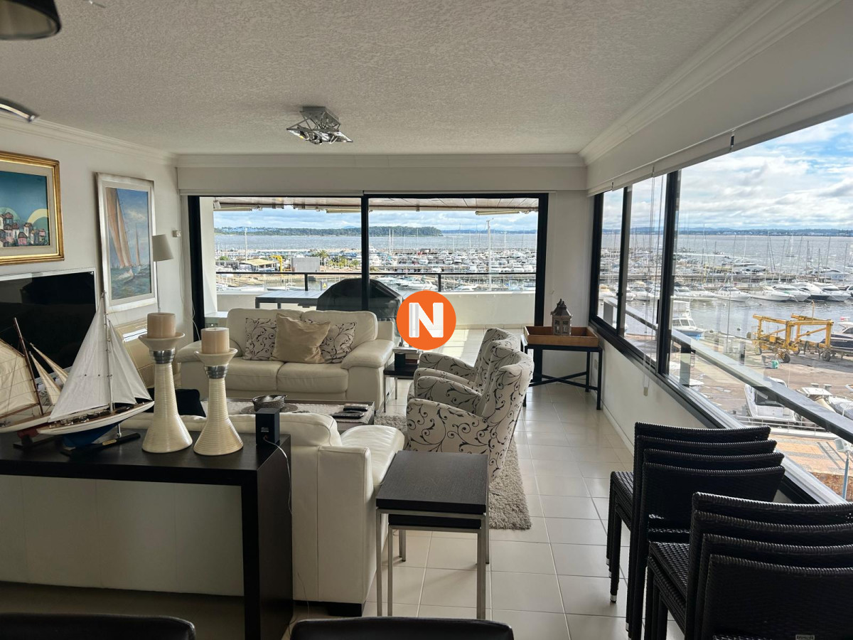 Apartamento Ref.9446 - Apartamento en Venta y Alquiler, Peninsula, Punta del Este, 3 Dormitorios.