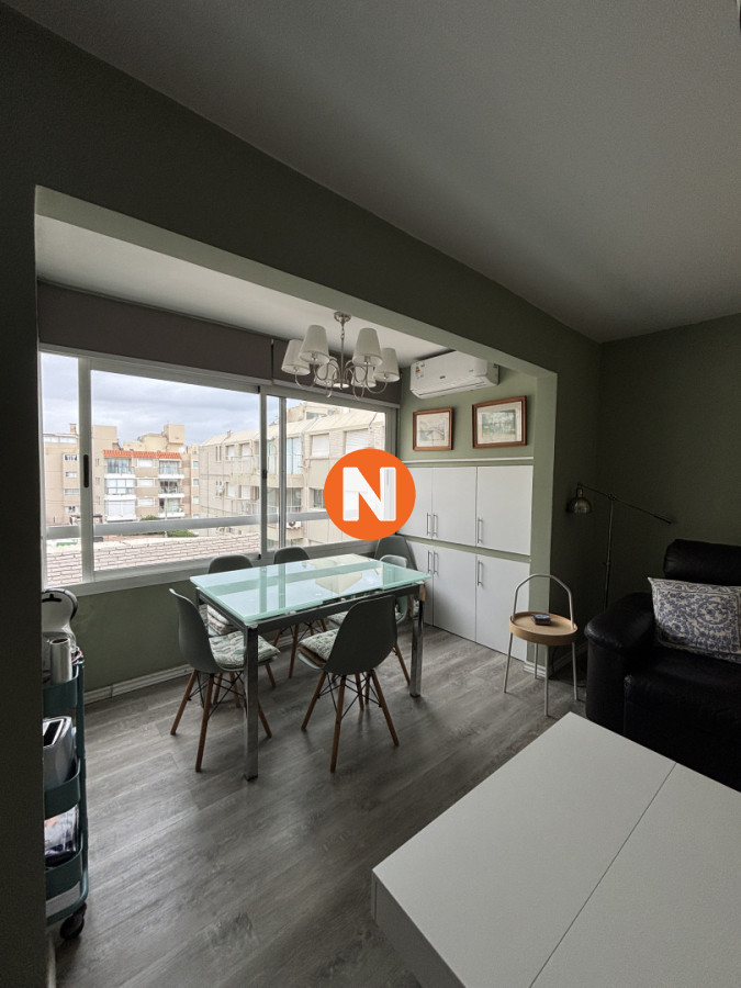 Apartamento Ref.225142 - OPORTUNIDAD en Península con Cochera Techada, 1 y medio dormitorios