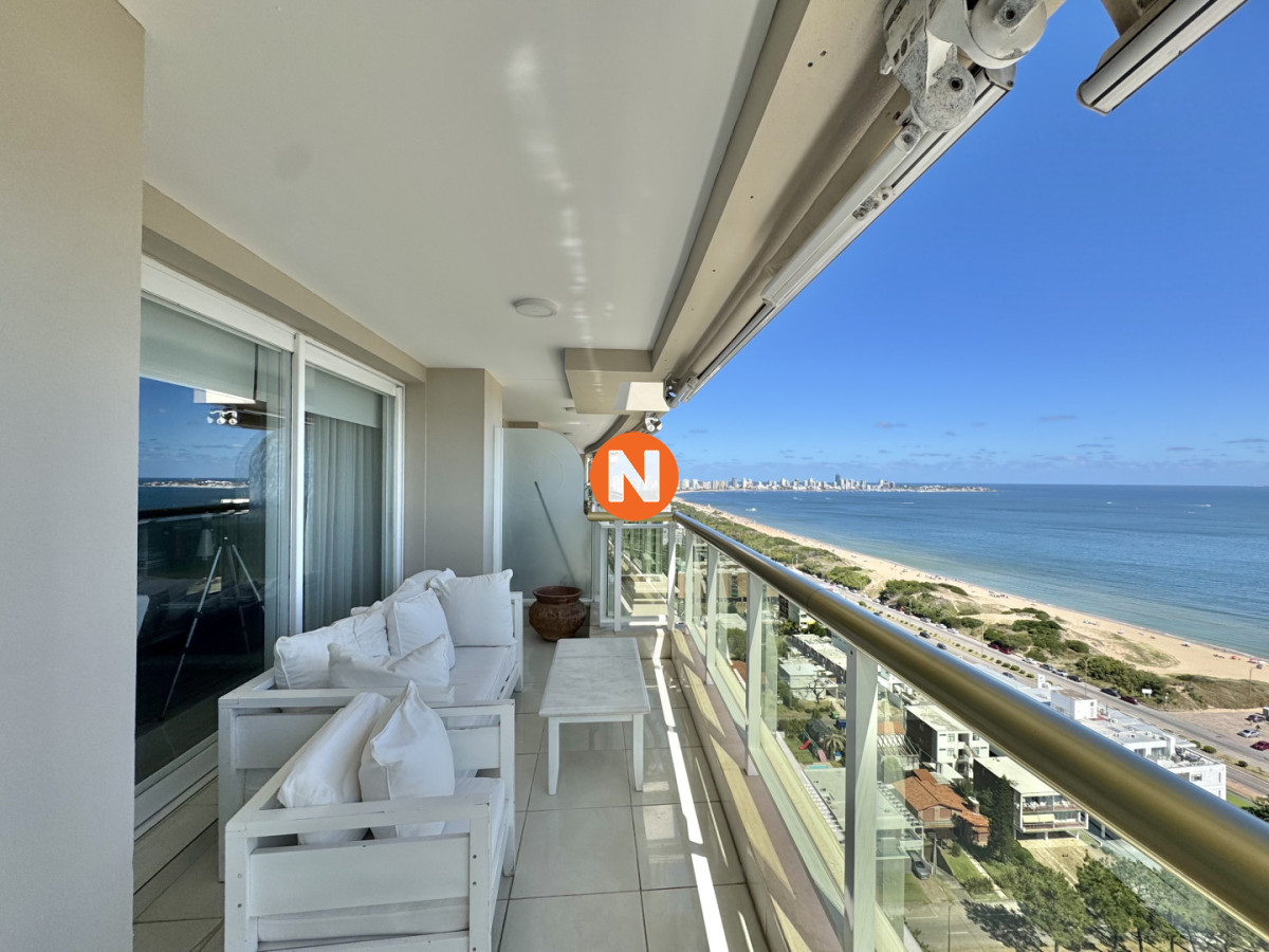 Apartamento Ref.224807 - LE JARDIN PISO ALTO VENTA DE APARTAMENTO DE 3 Y DEPENDENCIA 