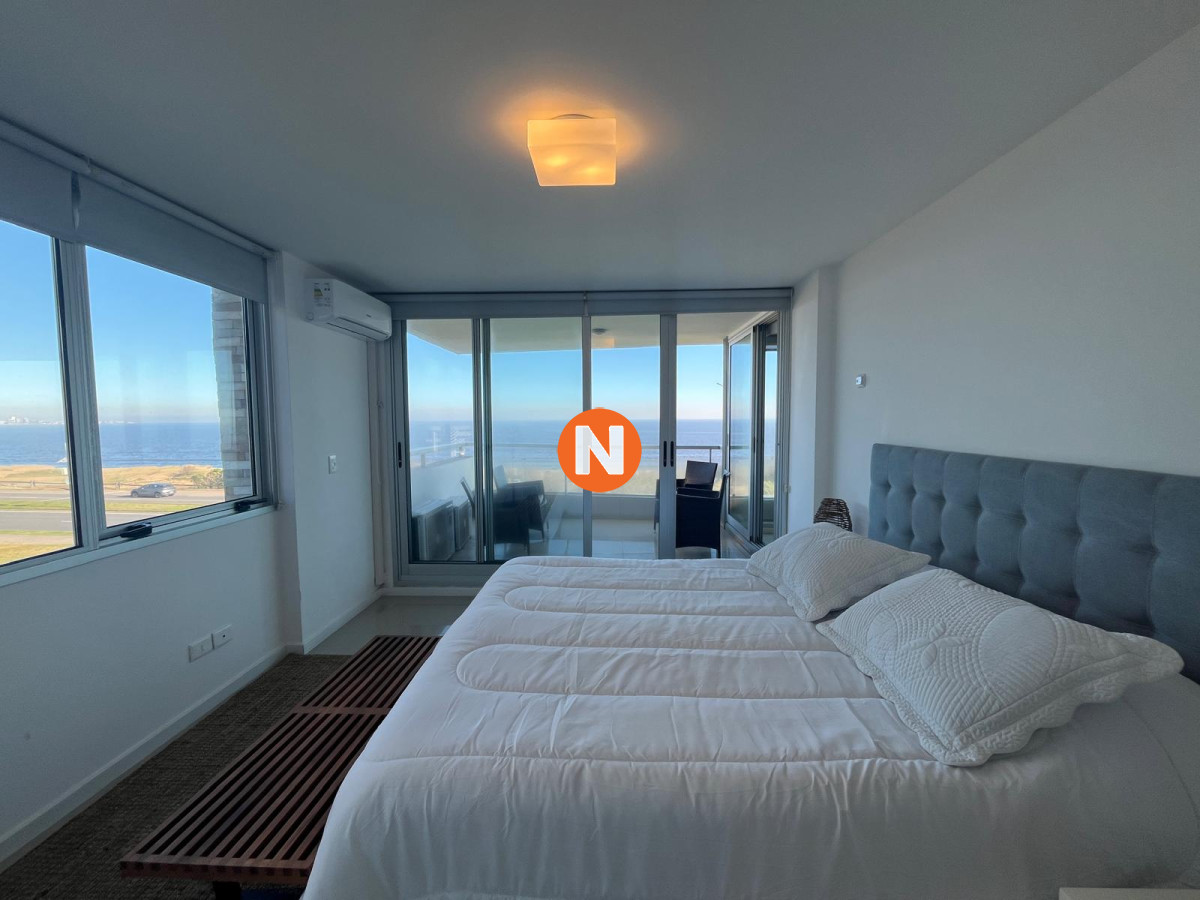 Apartamento Ref.204309 - Amplio departamento en primera fila sobre playa mansa en Pinares