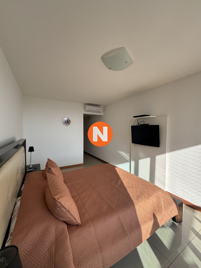 Apartamento Ref.200635 - Penthouse a la Venta, en Roosevelt, 3 dormitorios