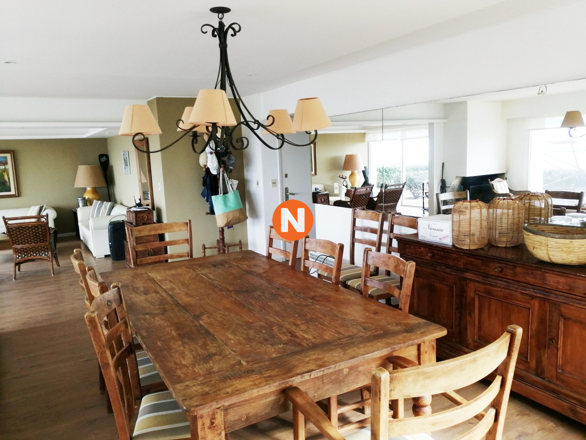 Apartamento Ref.215361 - Apartamento Primera Linea Peninsula 5 Dormitorios