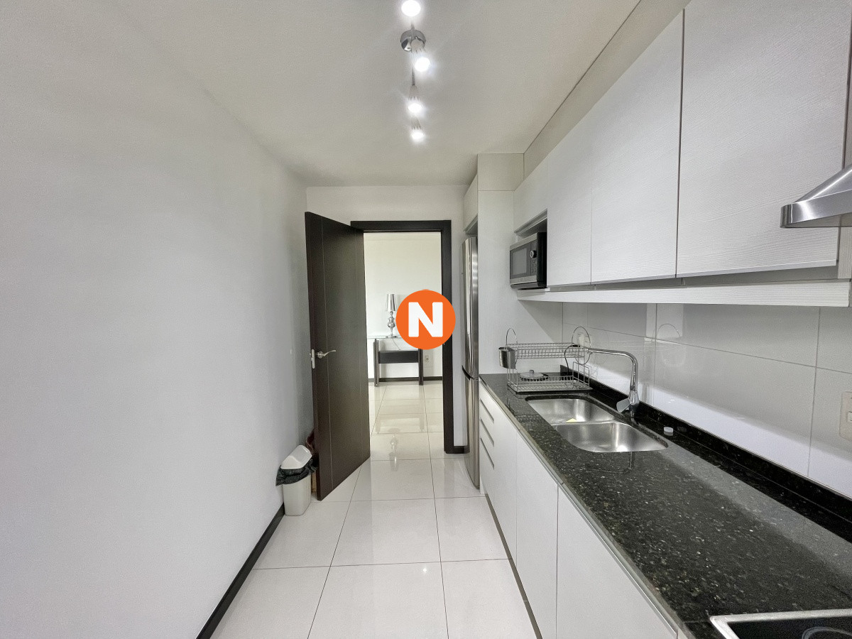 Apartamento Ref.213443 - ALQUILER  APARTAMENTO DE 3 DORMITORIOS EN PISO ALTO EN EDIFICIO STRADIVARIUS PUNTA DEL ESTE