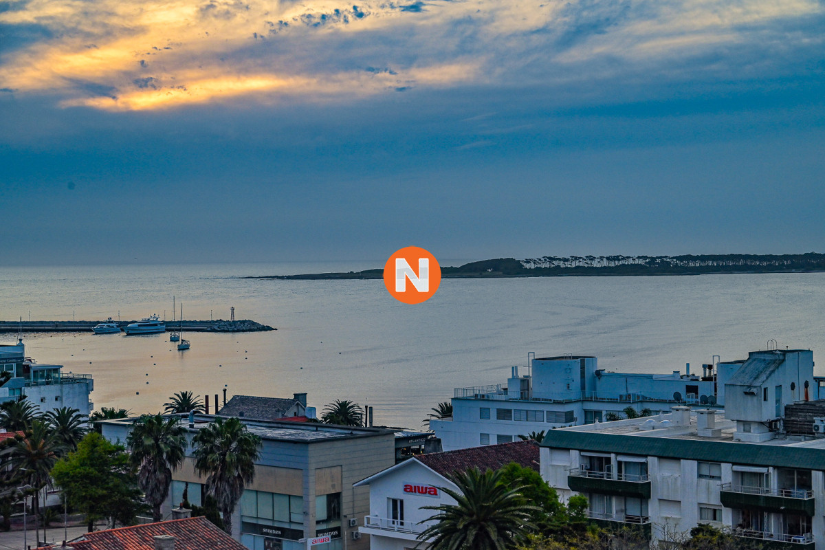 Apartamento Ref.223021 - Hermoso Apartamento en Venta en Zona Puerto