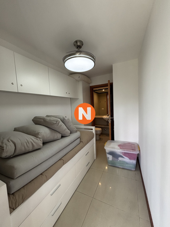 Apartamento Ref.8763 - VENTA DE APARTAMENTO DE 3 SUITES FRENTE AL MAR EN EDIFICIO MARIGOT BRAVA PUNTA DEL ESTE 