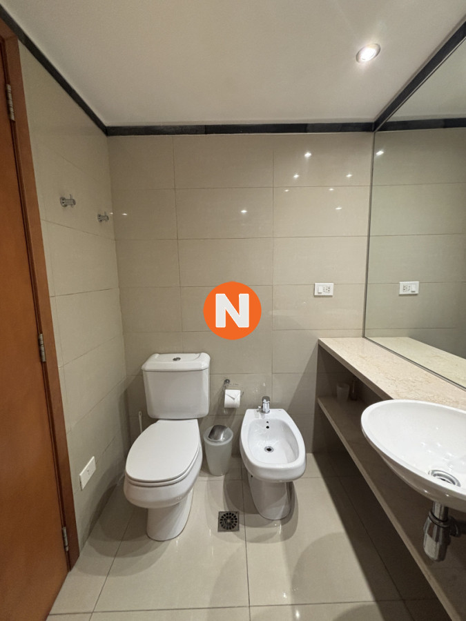 Apartamento Ref.8763 - VENTA DE APARTAMENTO DE 3 SUITES FRENTE AL MAR EN EDIFICIO MARIGOT BRAVA PUNTA DEL ESTE 