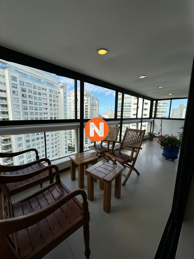 Apartamento Ref.222930 - Apartamento en Venta, 3 dormitorios