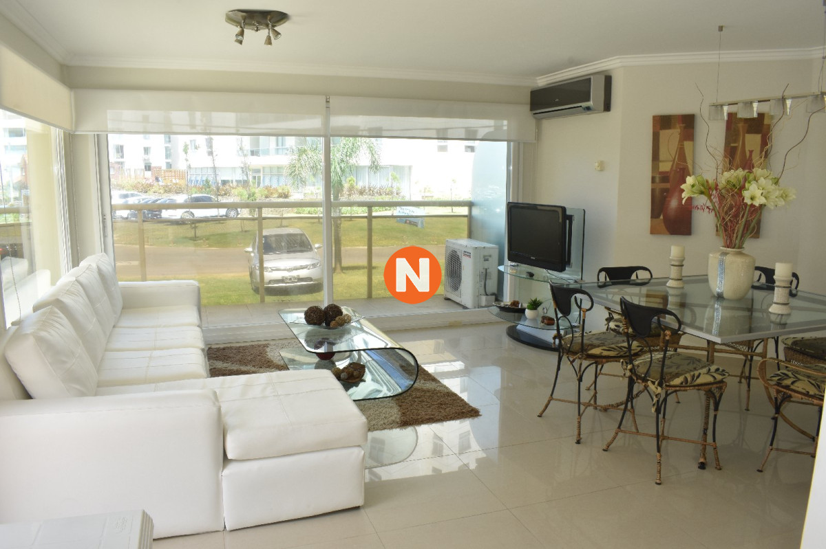 Apartamento Ref.213404 - DEPARTAMENTO EN PUNTA DEL ESTE , PLAYA BRAVA  ,  IMPECABLE 