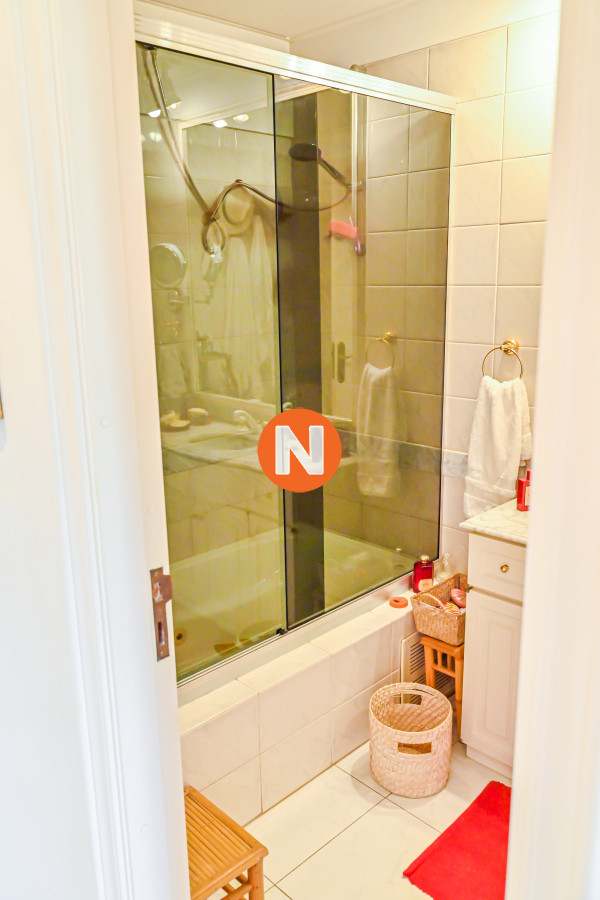 Apartamento Ref.223245 - En Venta, 5 dormitorios, Playa Brava