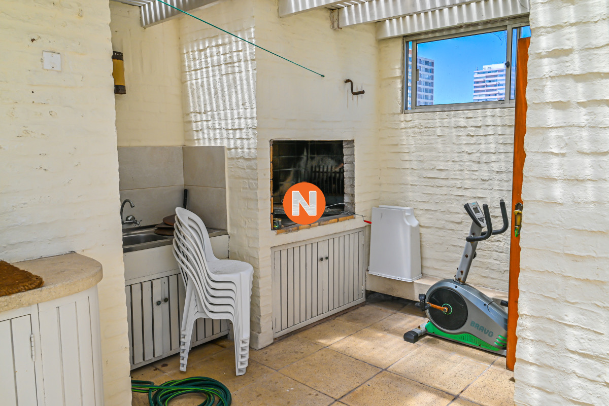 Apartamento Ref.9184 - Apartamento en venta y alquiler, Peninsula, Punta del Este, 3 Dormitorios.