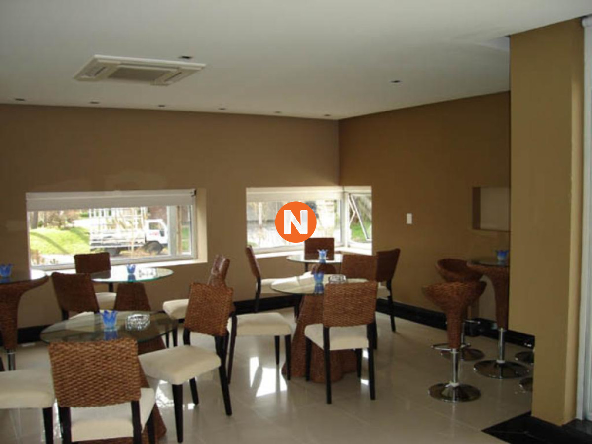 Apartamento Ref.8306 - Apartamento en Venta y Alquiler, Mansa, Punta del Este, 2 Dormitorios.