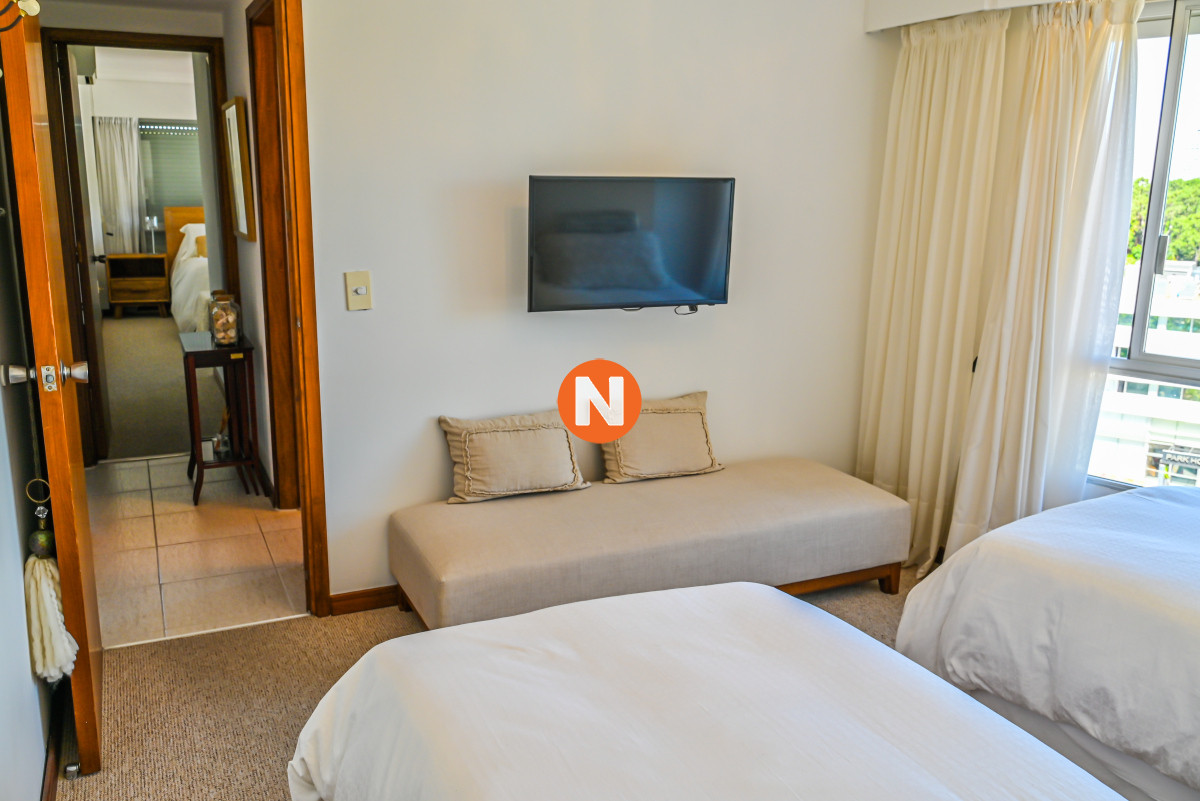 Apartamento Ref.155996 - Apartamento en Venta, Roosevelt, Punta del Este, 2 Dormitorios.