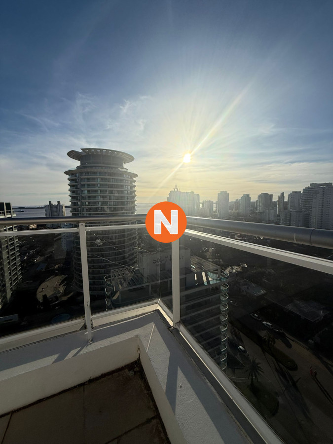 Apartamento Ref.223801 - Pent-house torre de categoría venta