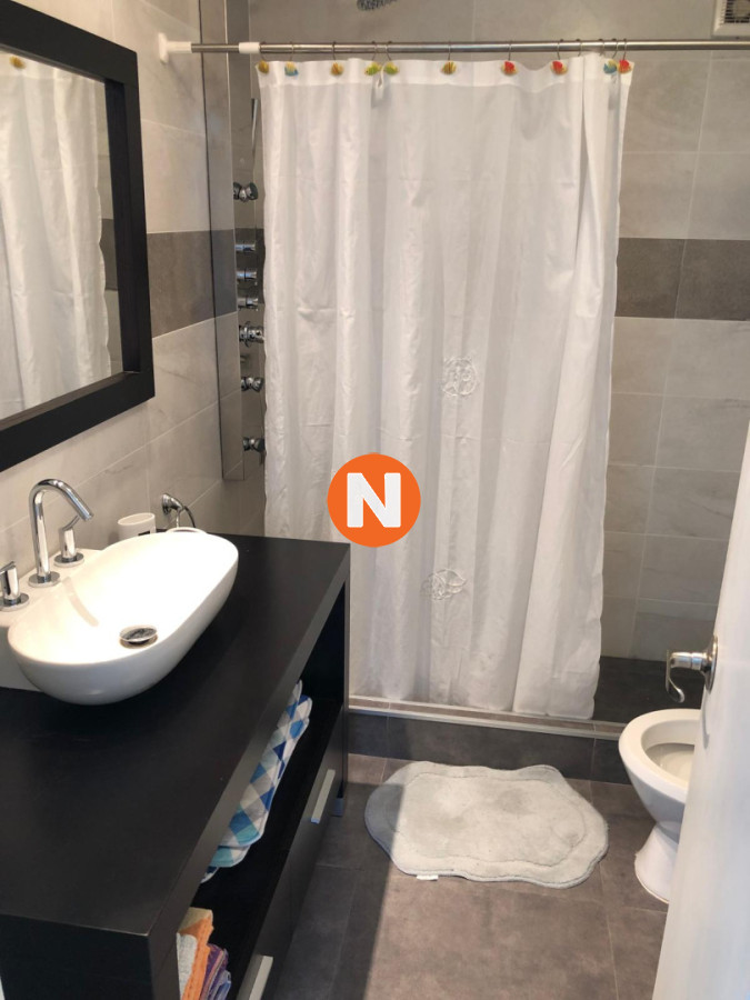 Apartamento Ref.214138 - Luminoso Apartamento 4 dormitorios Frente a Mansa