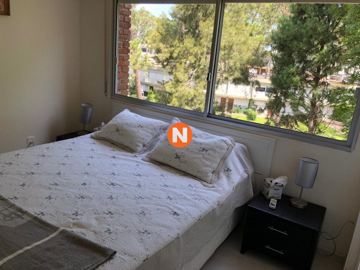 Apartamento Ref.214138 - Luminoso Apartamento 4 dormitorios Frente a Mansa