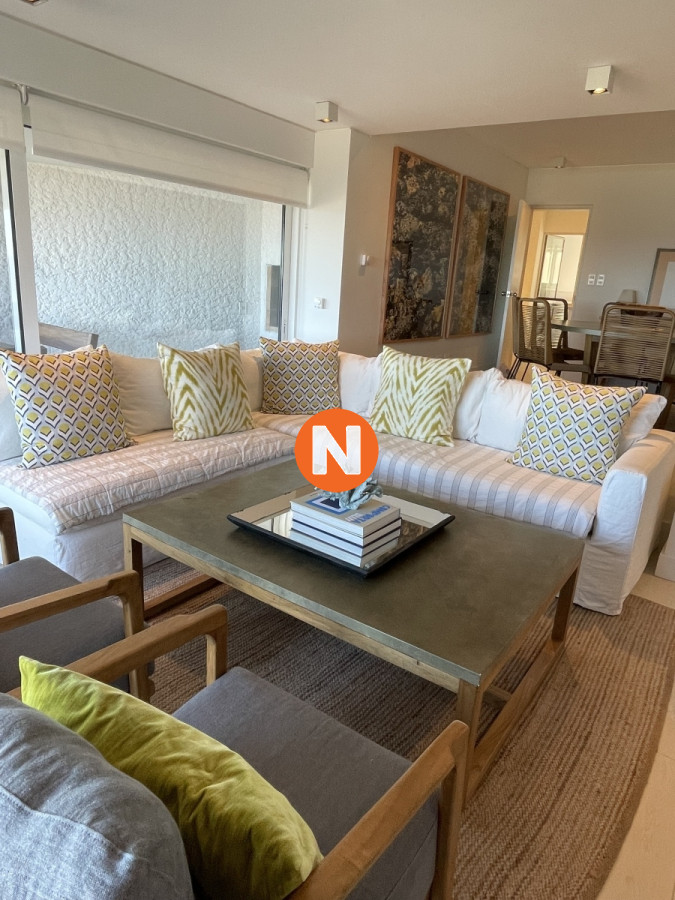 Apartamento Ref.6379 - Apartamento en Venta y Alquiler, Pinares, Punta del Este, 2 Dormitorios.