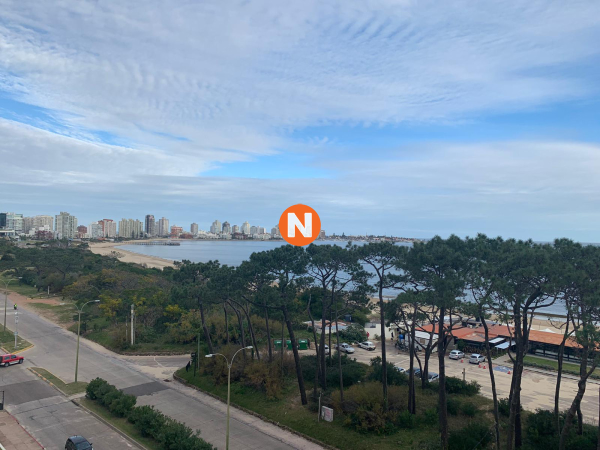 Apartamento Ref.215232 - Primera Linea en Mansa Edificio de Categoría