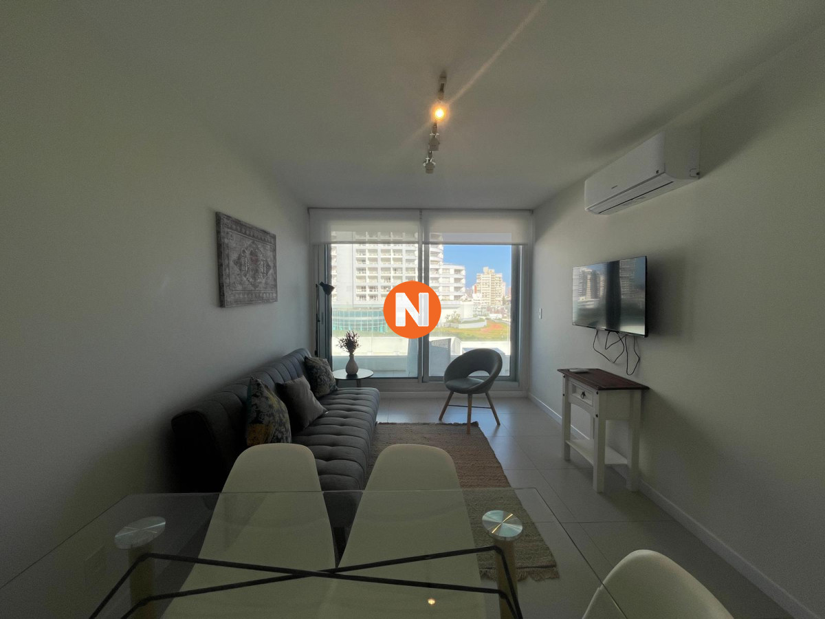 Apartamento Ref.219886 - Apartamento en de 1 dormitorio Playa Mansa primera linea