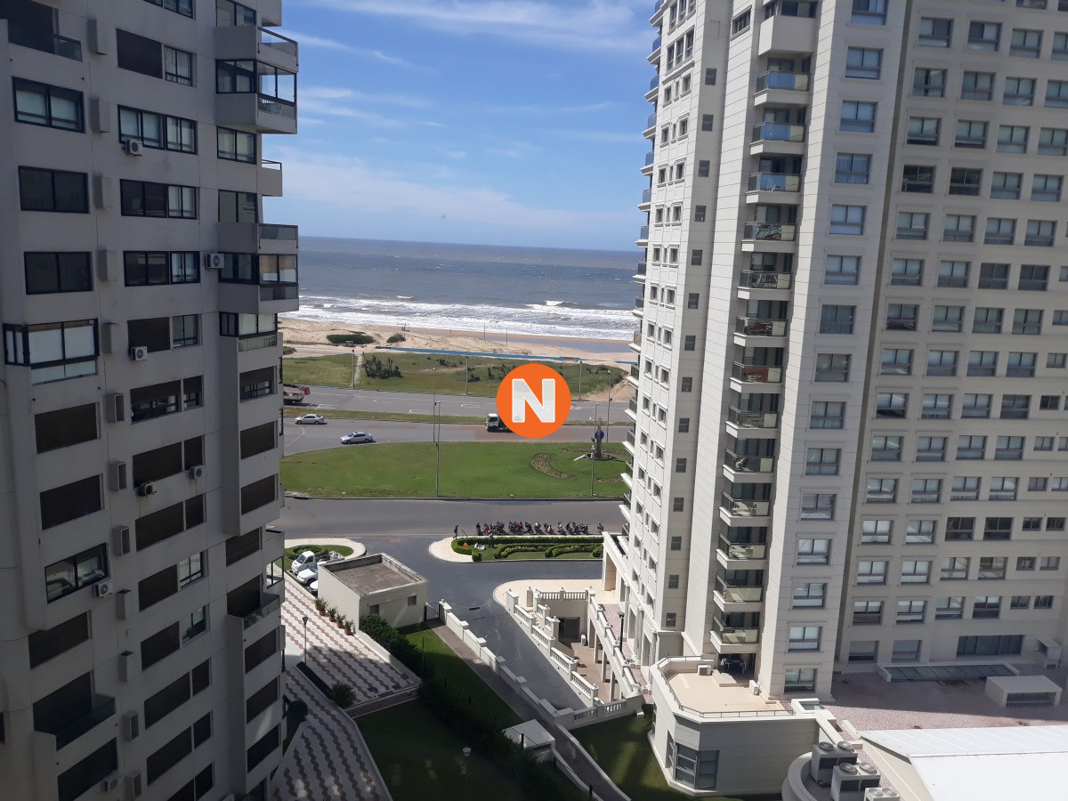 Apartamento Ref.214488 - Apartamento de 2 dormitorios En Brava, Punta del Este
