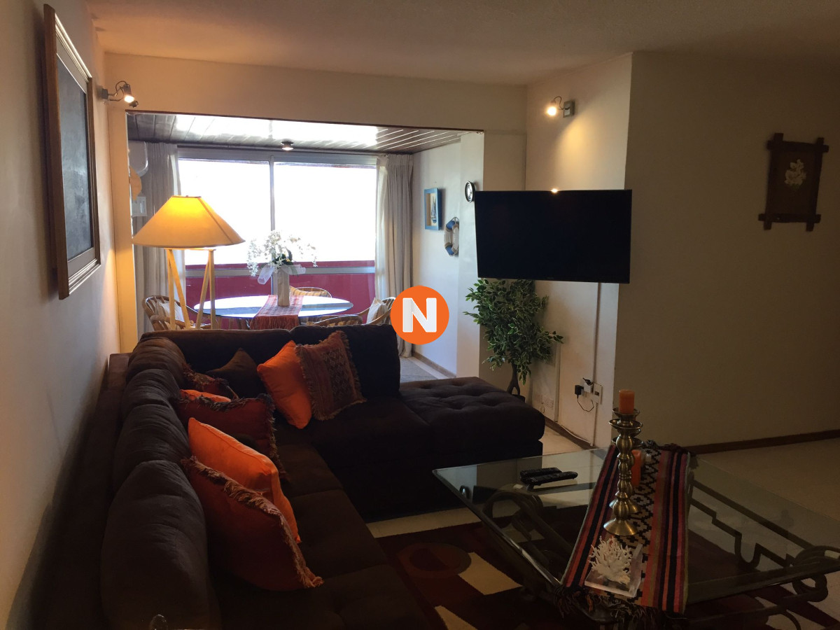 Apartamento Ref.222582 - Apartamento en Venta, 2 dormitorios