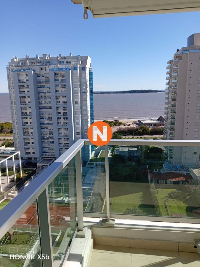 Apartamento Ref.8281 - Apartamento en Venta y Alquiler, Mansa, Punta del Este, 3 Dormitorios.