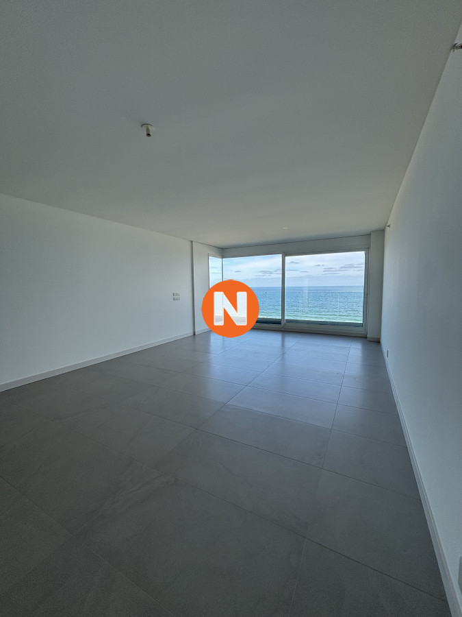 Apartamento Ref.224140 - Una planta espectacular planta frente a la playa Brava