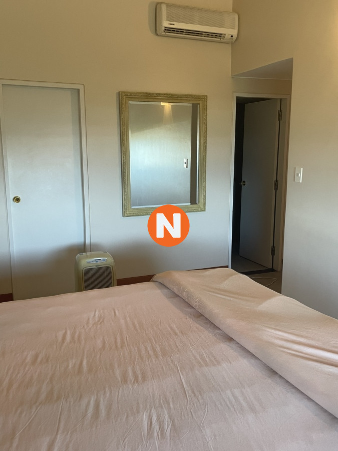 Apartamento Ref.222958 - PentHouse primera línea frente al mar - Playa Brava 3 dormitorios más dependencia 