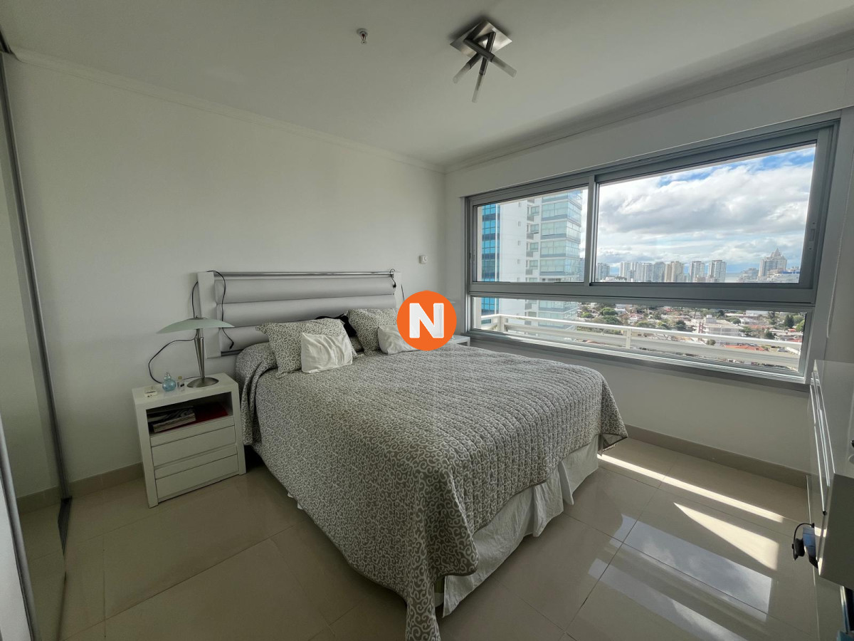 Apartamento Ref.200050 - Apartamento en Venta, Mansa, Punta del Este, 2 Dormitorios.