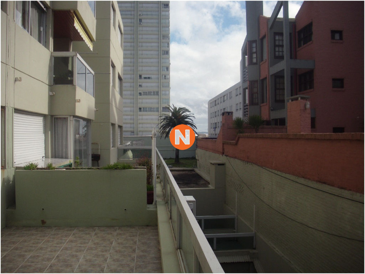 Apartamento Ref.203732 - Apartamento en Venta, Peninsula, Punta del Este, 1 Dormitorios.