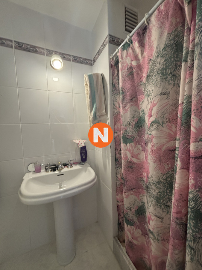 Apartamento Ref.171 - CORAL TOWER VENTA DE APARTAMENTO DE 3 SUITES + DEPENENDECNIA PLAYA MANSA PUNTA DEL ESTE