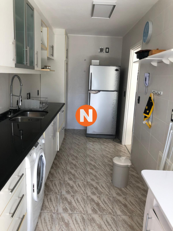 Apartamento Ref.214138 - Luminoso Apartamento 4 dormitorios Frente a Mansa