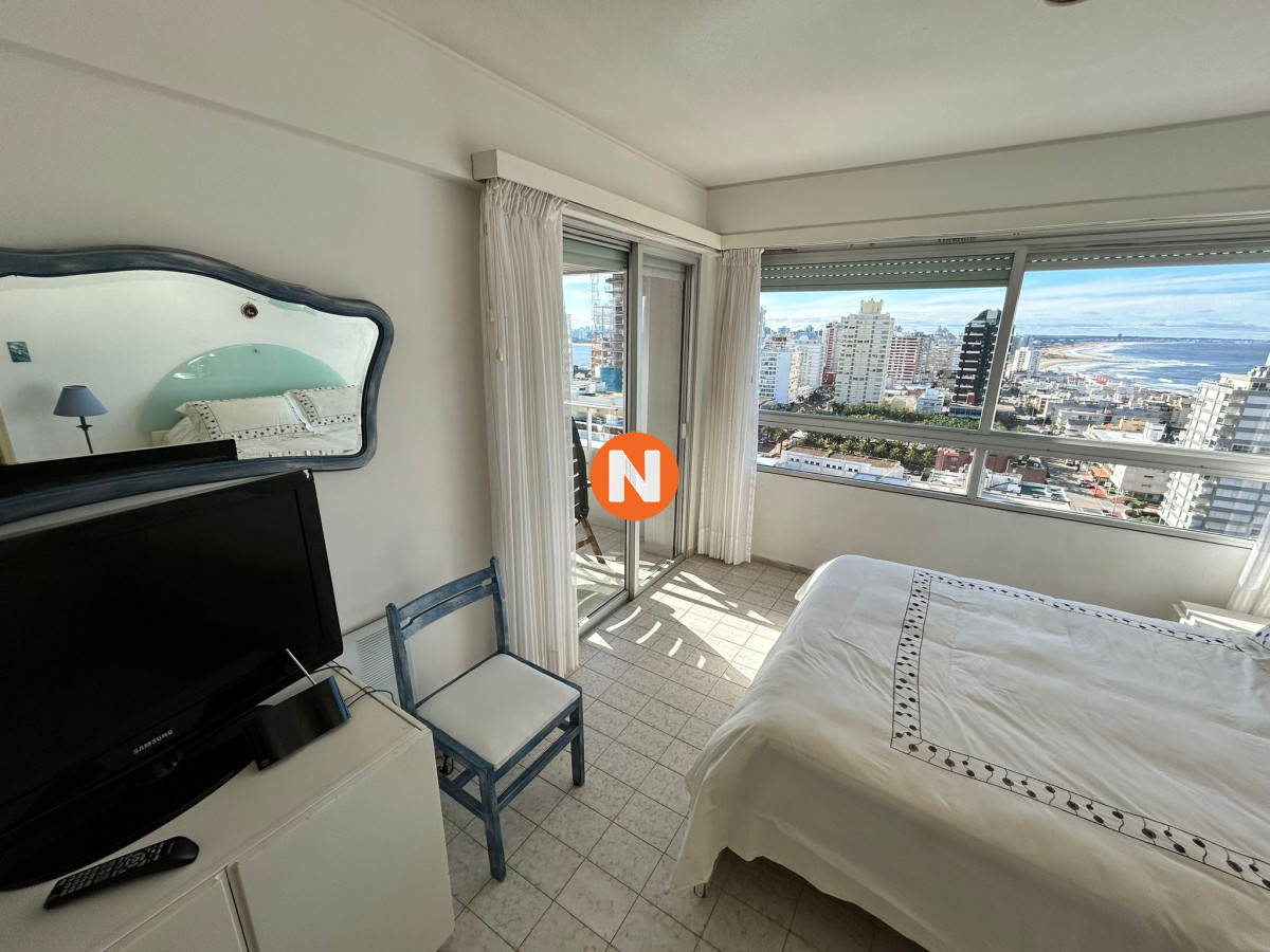 Apartamento Ref.203219 - Apartamento en venta o Alquiler, Peninsula, Punta del Este, 2 Dormitorios.