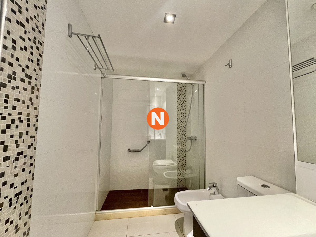 Apartamento Ref.213443 - ALQUILER  APARTAMENTO DE 3 DORMITORIOS EN PISO ALTO EN EDIFICIO STRADIVARIUS PUNTA DEL ESTE