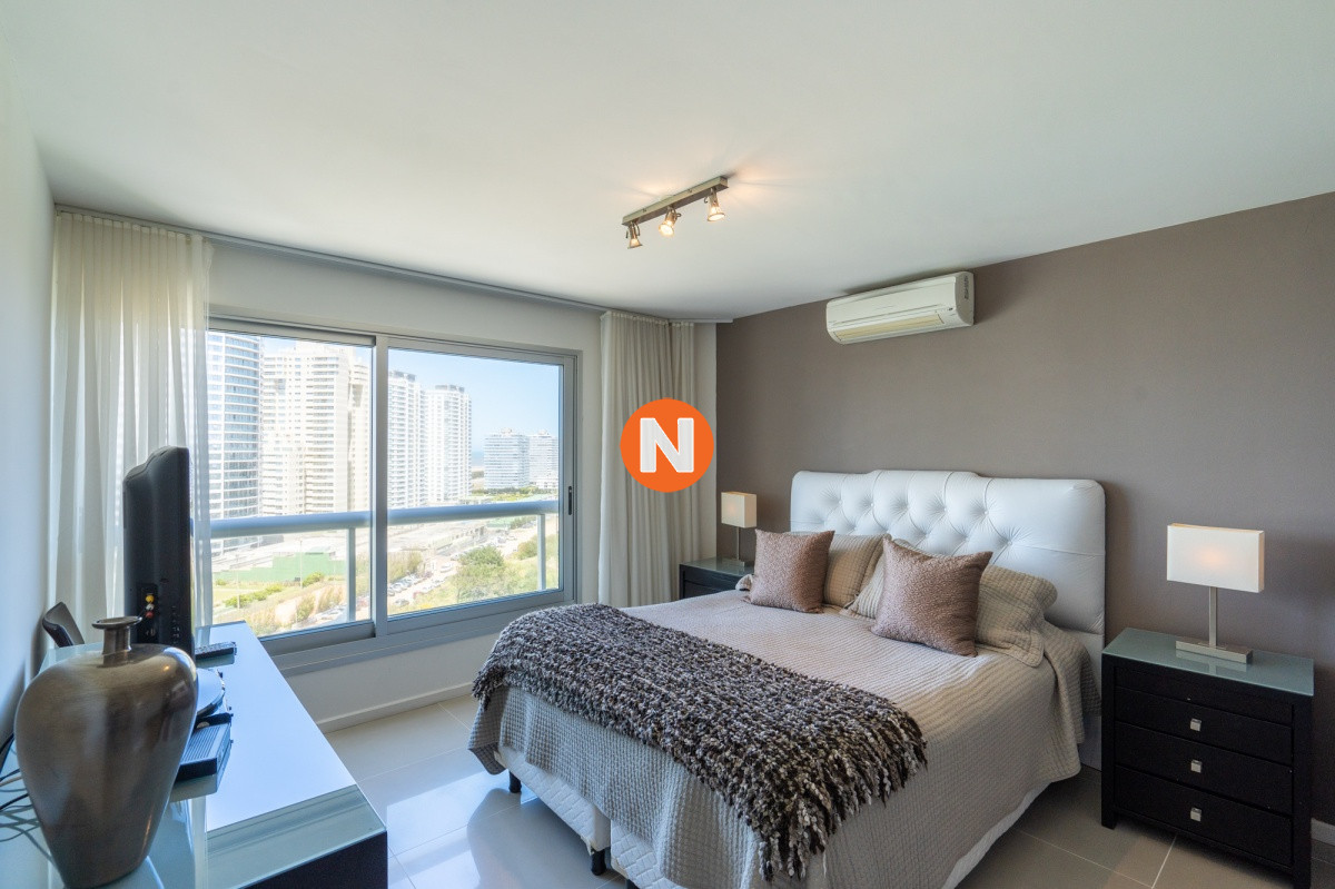 Apartamento Ref.220602 - VENTA DE APARTAMENTO DE 2 DORMITORIOS EN BRAVA PUNTA DEL ESTE 