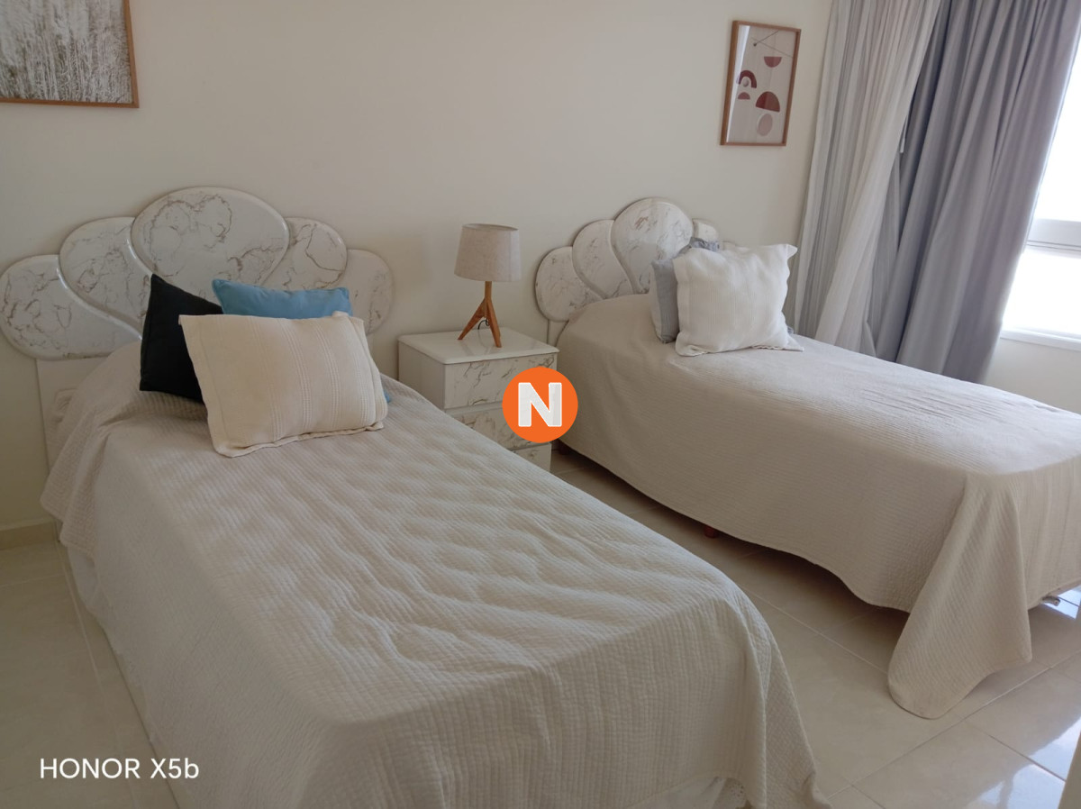 Apartamento Ref.6525 - Apartamento en venta y Alquiler, Mansa, Punta del Este, 3 Dormitorios.