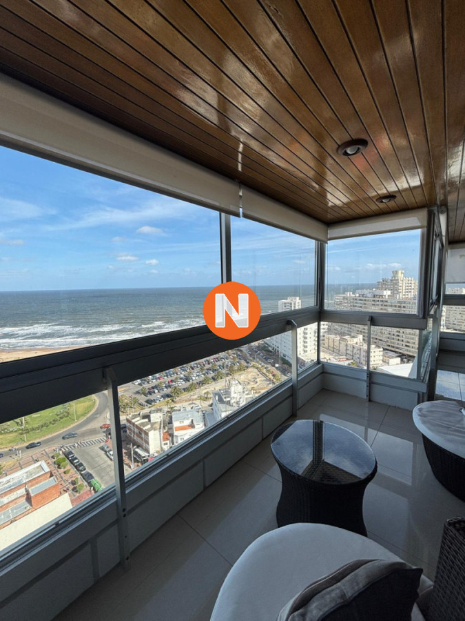 Apartamento Ref.224565 - Apartamento en venta, 3 dormitorios. Primera Linea