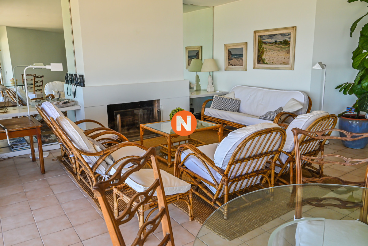 Apartamento Ref.9184 - Apartamento en venta y alquiler, Peninsula, Punta del Este, 3 Dormitorios.