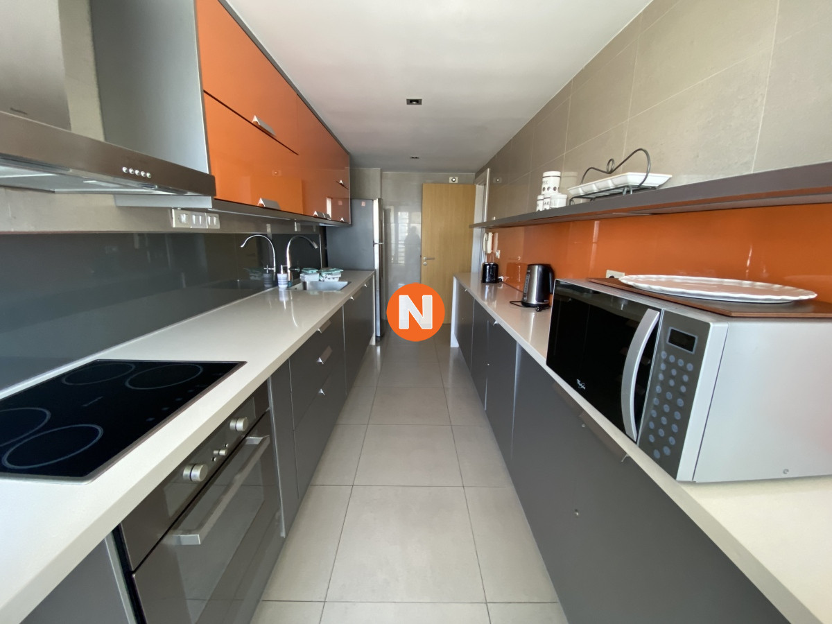 Apartamento Ref.204545 - Apartamento en Venta, Mansa, Punta del Este.