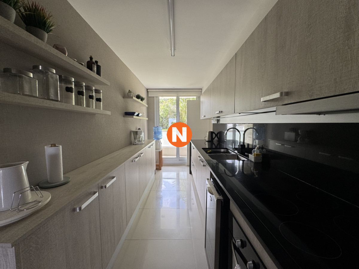 Apartamento Ref.225179 - Apartamento de 3 dormitorios en Península Frente a playa Mansa