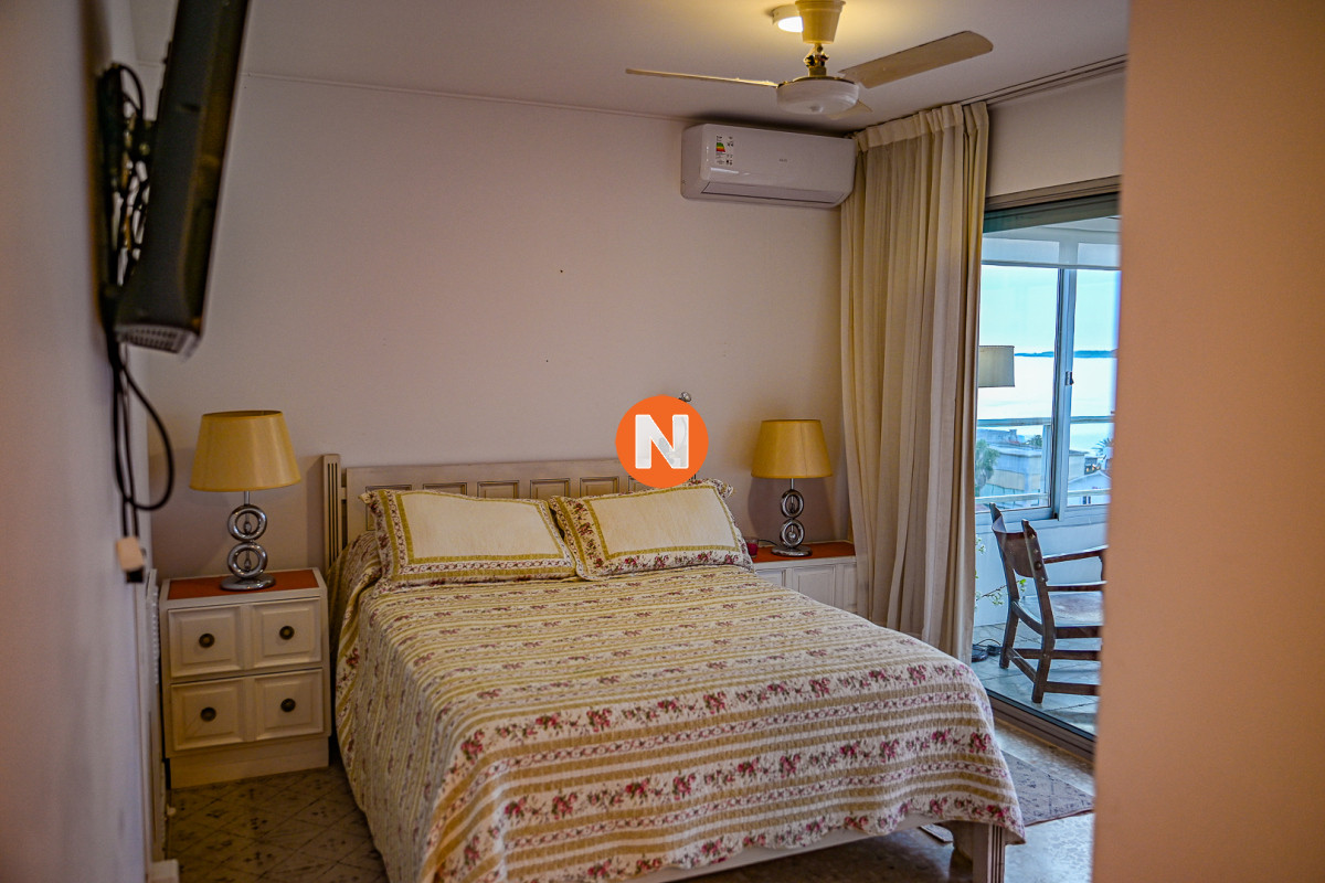 Apartamento Ref.223021 - Hermoso Apartamento en Venta en Zona Puerto